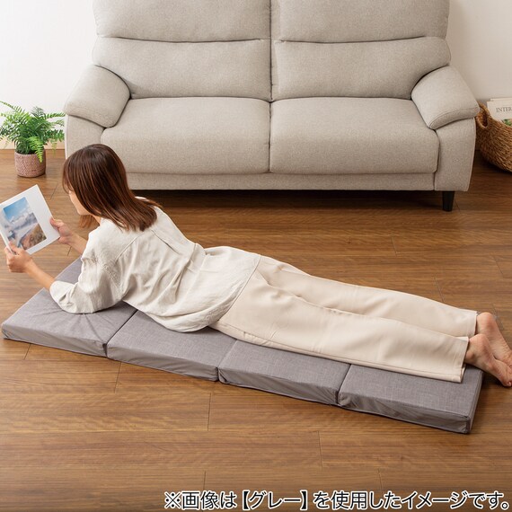 4つ折りフロアクッション(Nクール極冷26 ネイビー) 3枚目画像