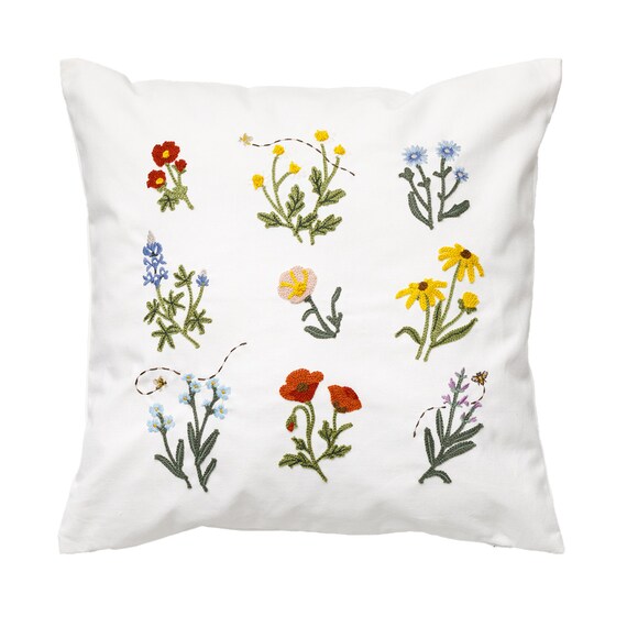 クッションカバー(花刺繍) 1枚目画像