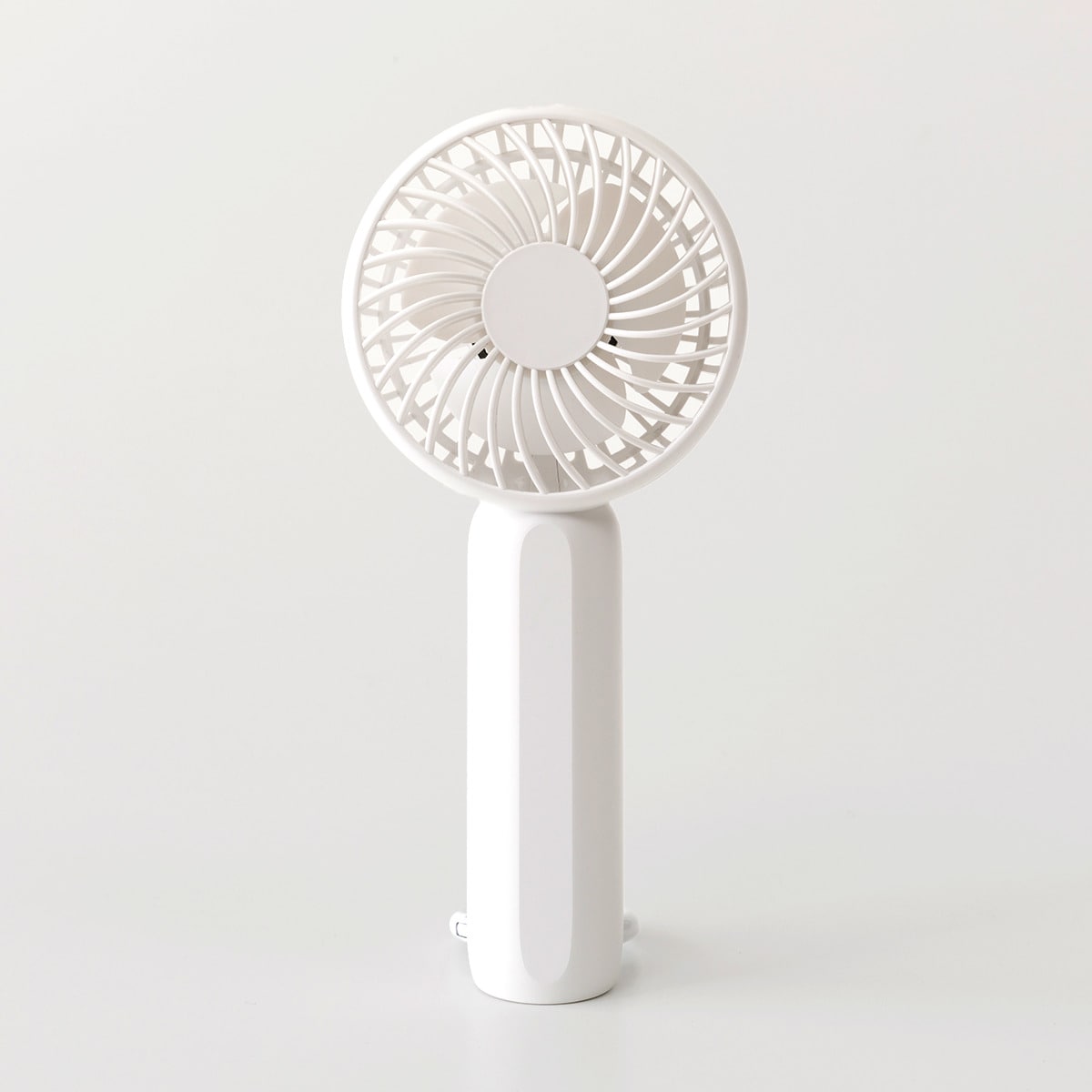 充電式カラビナ付きハンディファン(ホワイト MW01NC) | ニトリネット