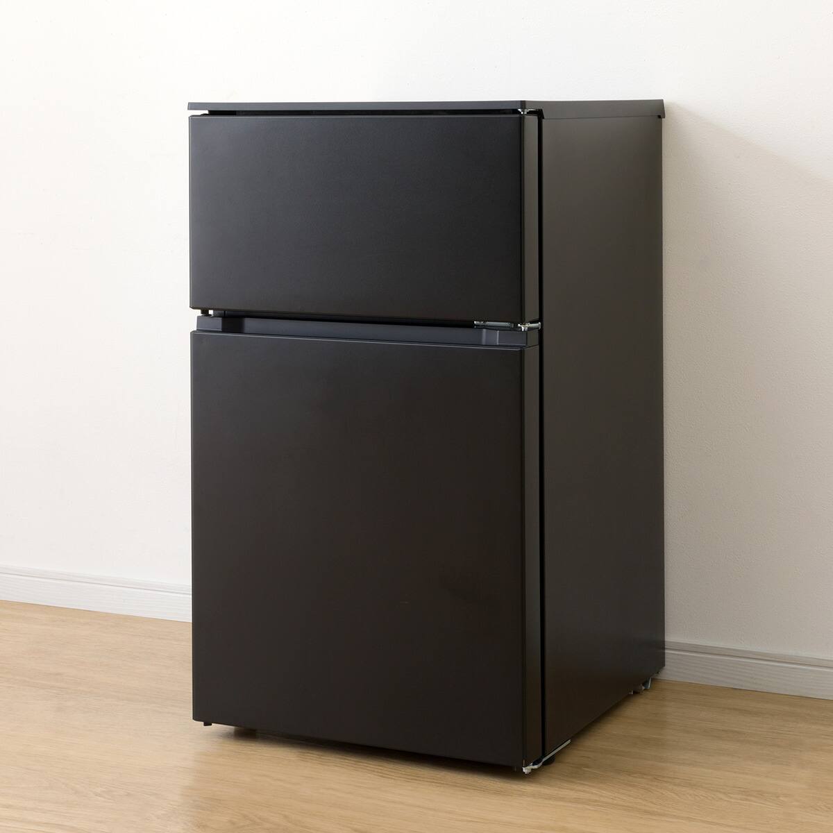 ニトリ　黒の2ドア冷蔵庫 88L 直冷式 2ドア 冷凍冷蔵庫 (GZ2G04 右開き ブラック)(リサイクル
