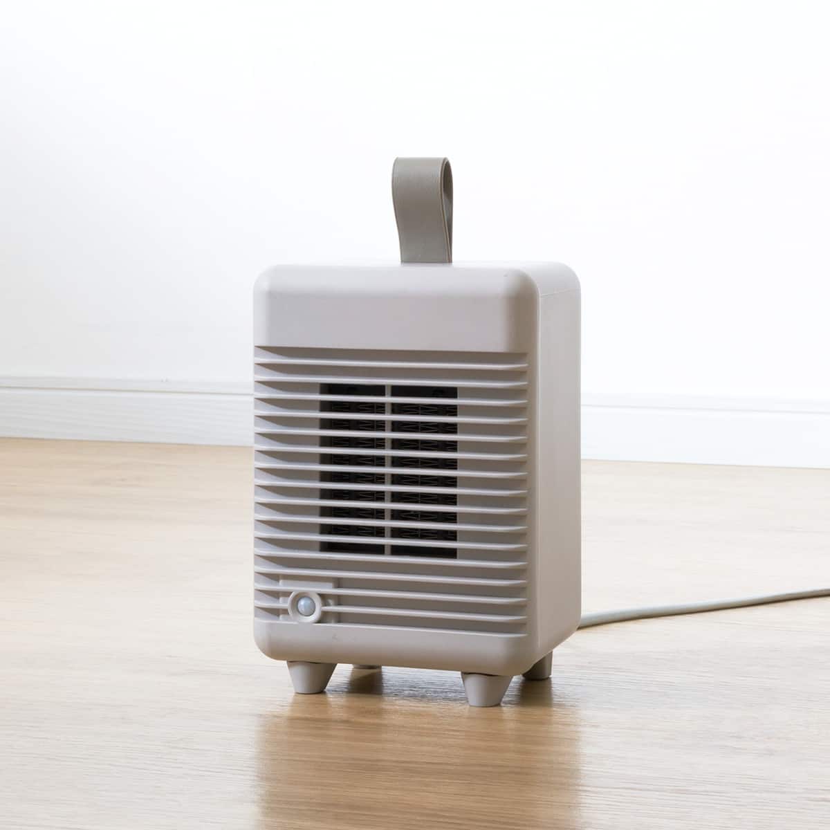 人感ミニセラミックファンヒーター(KH08MO) | ニトリネット【公式