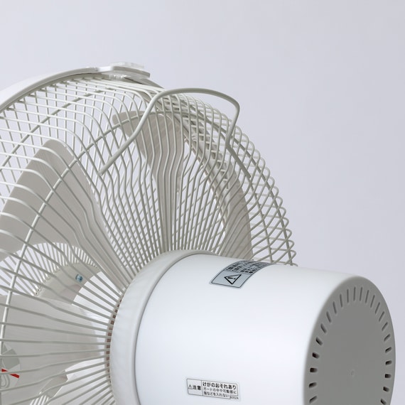 DCタイプ リモコン付きリビング扇風機(30cm FK01NR ホワイト) 17枚目画像