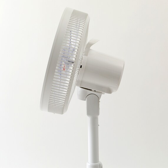 DCタイプ リモコン付き扇風機(30cm FU01NR ホワイト） 15枚目画像