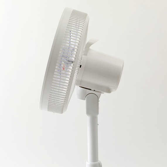DCタイプ リモコン付き扇風機(30cm FU01NR ホワイト) 15枚目画像