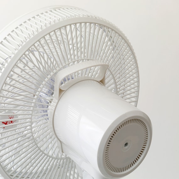 DCタイプ リモコン付き扇風機(30cm FU01NR ホワイト) 17枚目画像