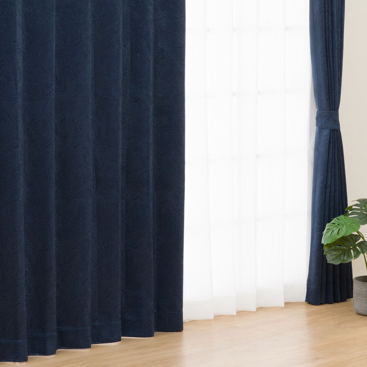 【お得・未使用】ドレープカーテン　ネイビー（横250cm×丈206cm×2枚） ニトリ - ニトリ ドレープカーテン ネイビー 新品未使用の通販