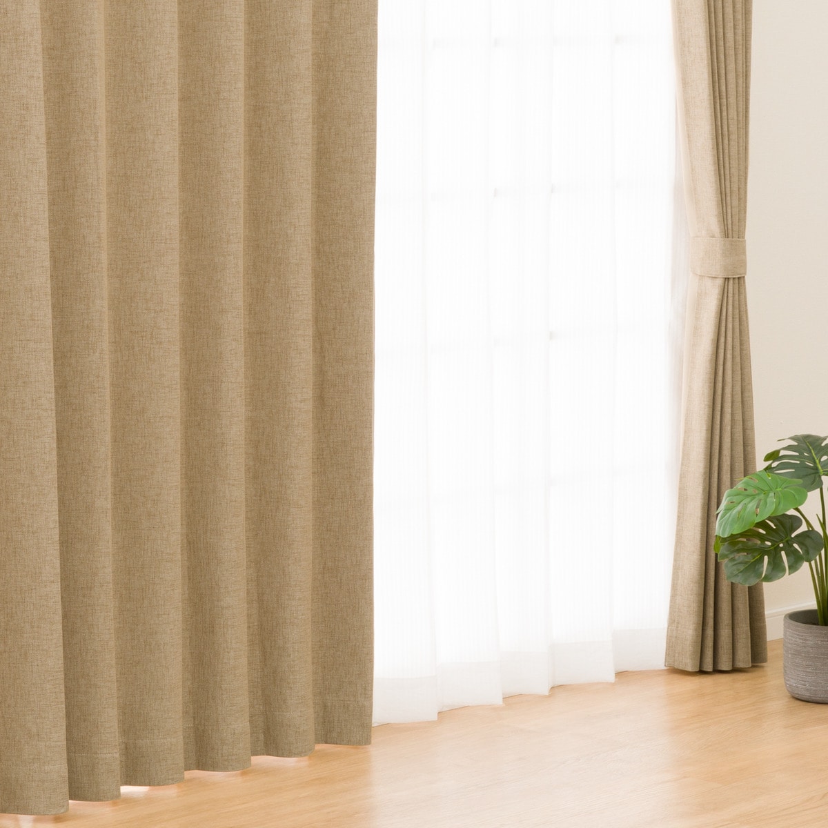 ニトリ遮光カーテン 楽天市場】遮光2級・遮熱カーテン（両端絵羽 リーフ柄カーテン