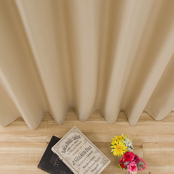 遮光2級・断熱・遮熱カーテン(RD140 ベージュ 100X135X2) 4枚目画像