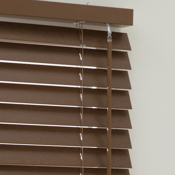 ヒモなし簡単昇降 木製風PVCブラインド(60X108 BR) 3枚目画像