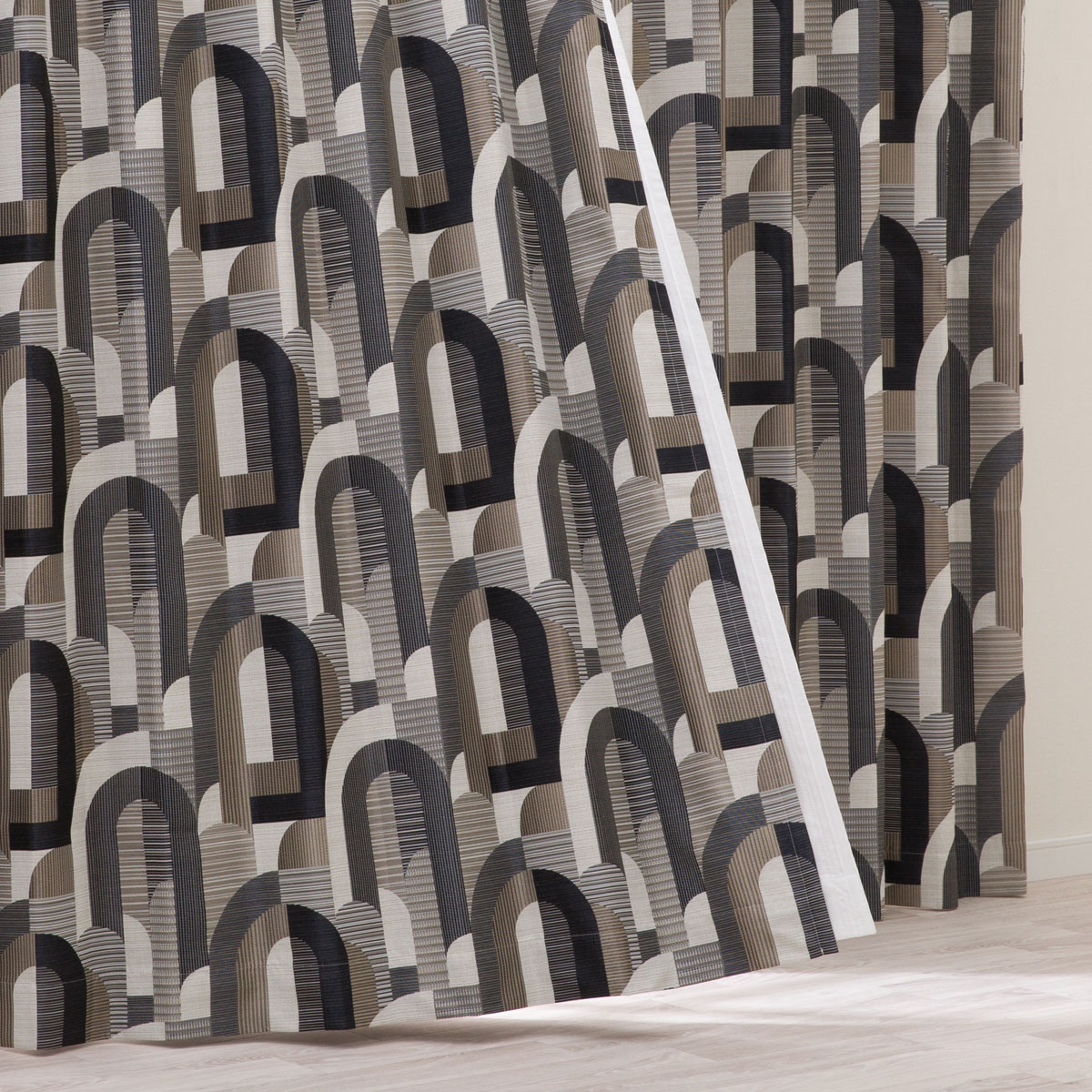 ニトリカーテン　グレーカーテン 遮光1級・遮熱・遮音・156サイズカーテン グレー(GY 130×95×2