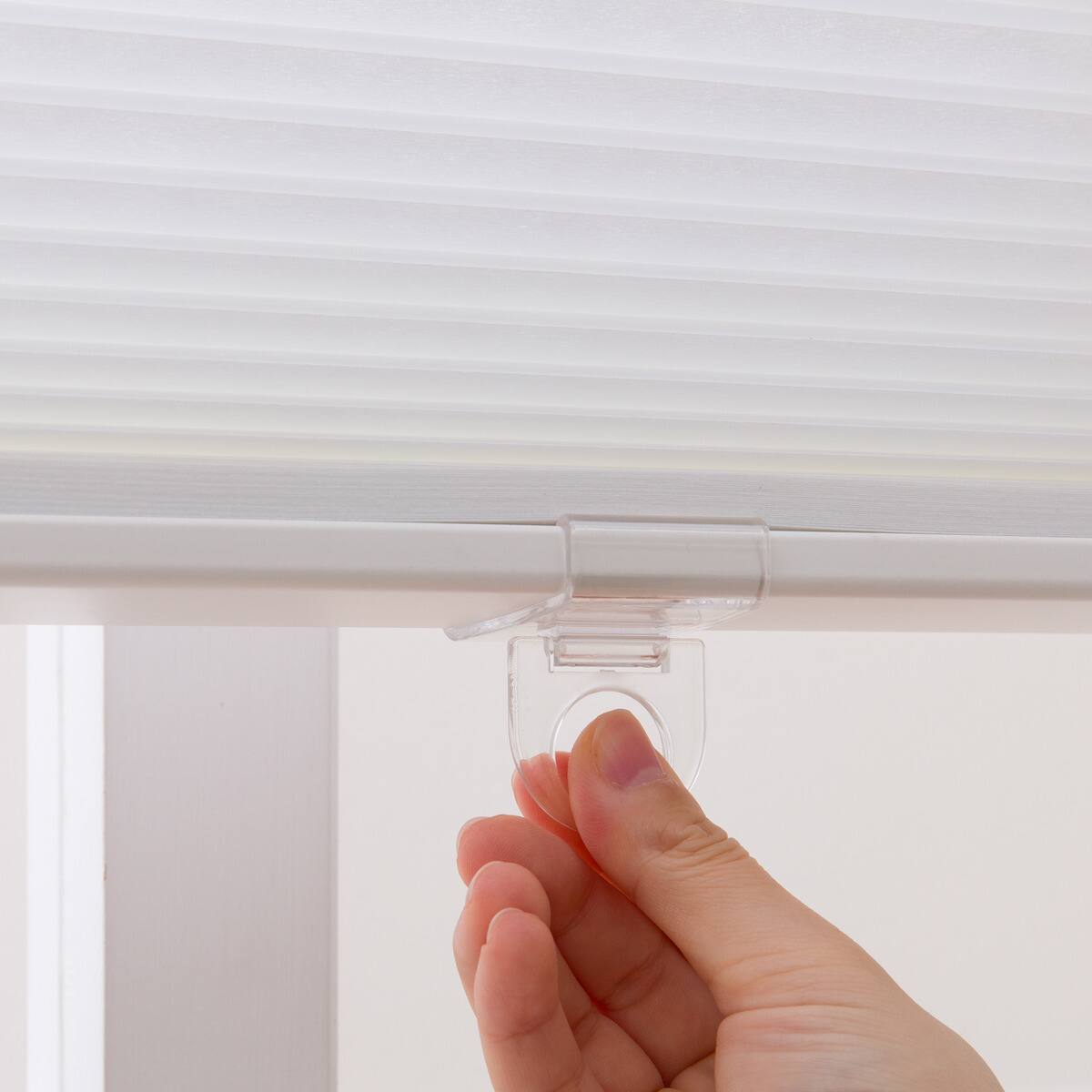 断熱 ハニカム構造のシェード(PE2 ホワイト 80X220) | ニトリネット