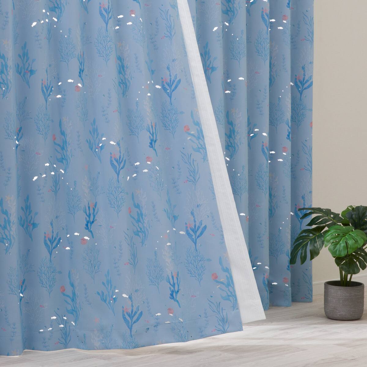 光を楽しむ透かし彫りカーテン 273サイズ 海と魚 130x140x2 | ニトリ