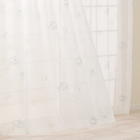 心躍る・北欧風のきらめく刺繍レースカーテン 273サイズ Fish (NTW4235 100X68X2) 1枚目画像