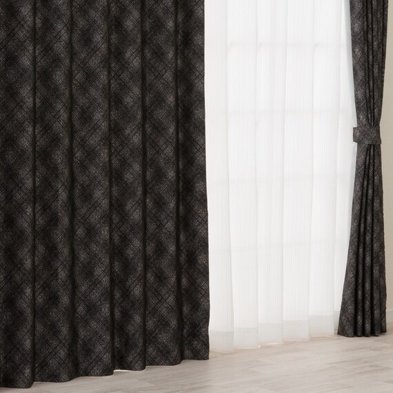 裏地付き遮光1級・遮熱ジャカードカーテン(PK285 ブラック 100X110X2) 1枚目画像