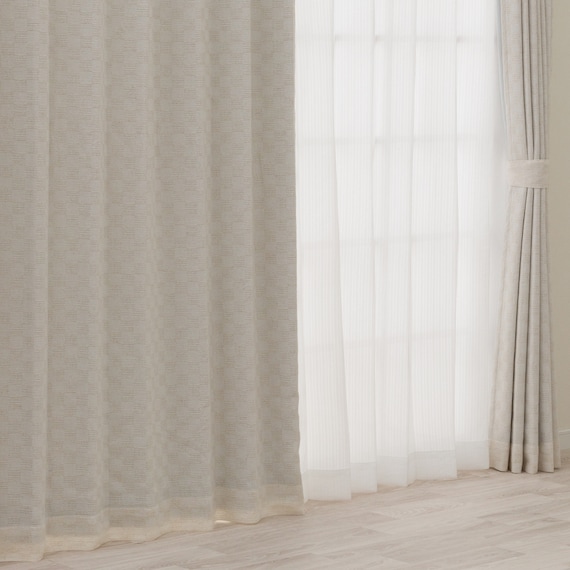 裏地付き遮光3級・遮熱カーテン(RD193 ベージュ 100X110X2) 1枚目画像