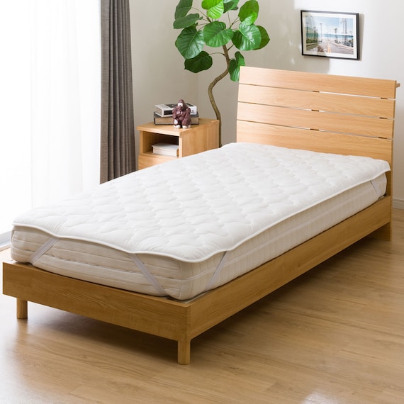 温度調整 除湿・防ダニ マットレスプロテクター(ベッドパッド)クイーン(B2306 Q) 1枚目画像