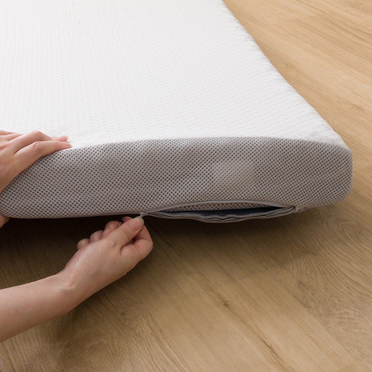 点で支える除湿シート付き 体圧分散敷布団 セミダブル(SD F2407