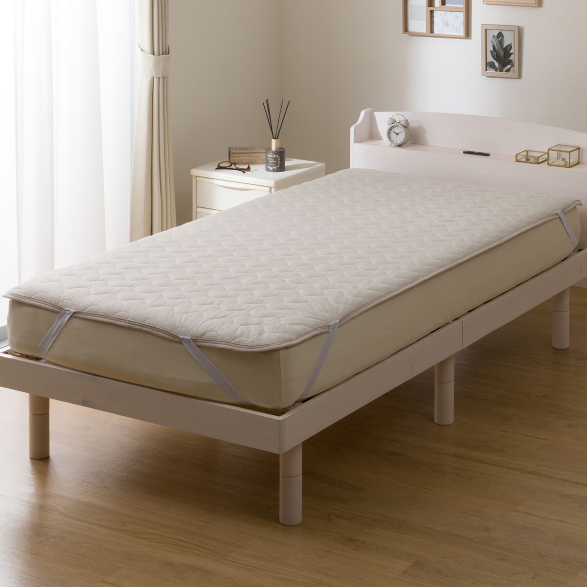 両面使える 敷きパッド クイーン(Nウォーム シマエナガ A25)【ネット