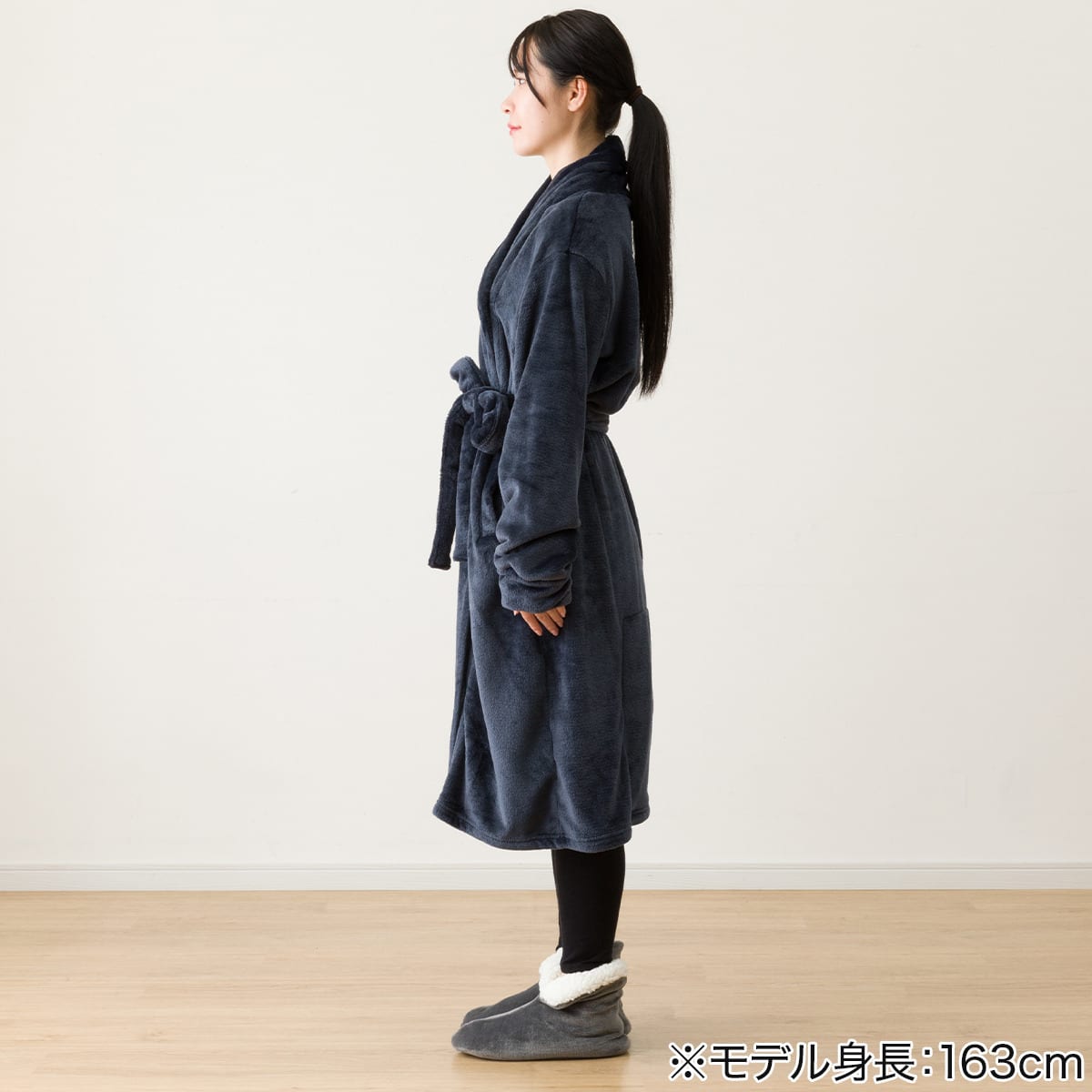 すっぽり収納 着る毛布(NウォームWSPエリ付きミドルNV) | ニトリネット