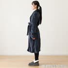 すっぽり収納 着る毛布(NウォームWSPエリ付きミドルNV) 9枚目画像