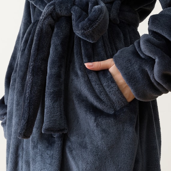 すっぽり収納 着る毛布(NウォームWSPエリ付きミドルNV) 12枚目画像