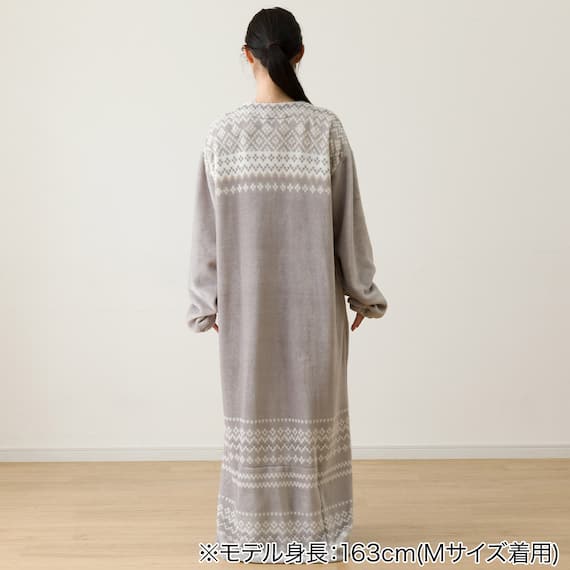 すっぽり収納 着る毛布(Nウォーム RネックロングLGY L) 9枚目画像