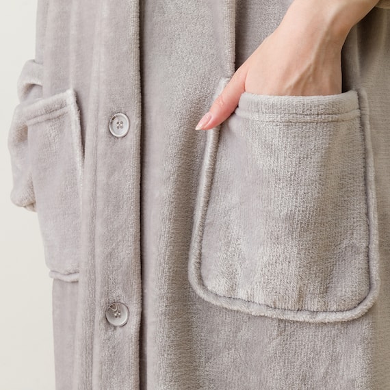 すっぽり収納 着る毛布(Nウォーム RネックロングLGY L) 11枚目画像