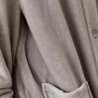 すっぽり収納 着る毛布(Nウォーム RネックロングLGY L) 12枚目画像