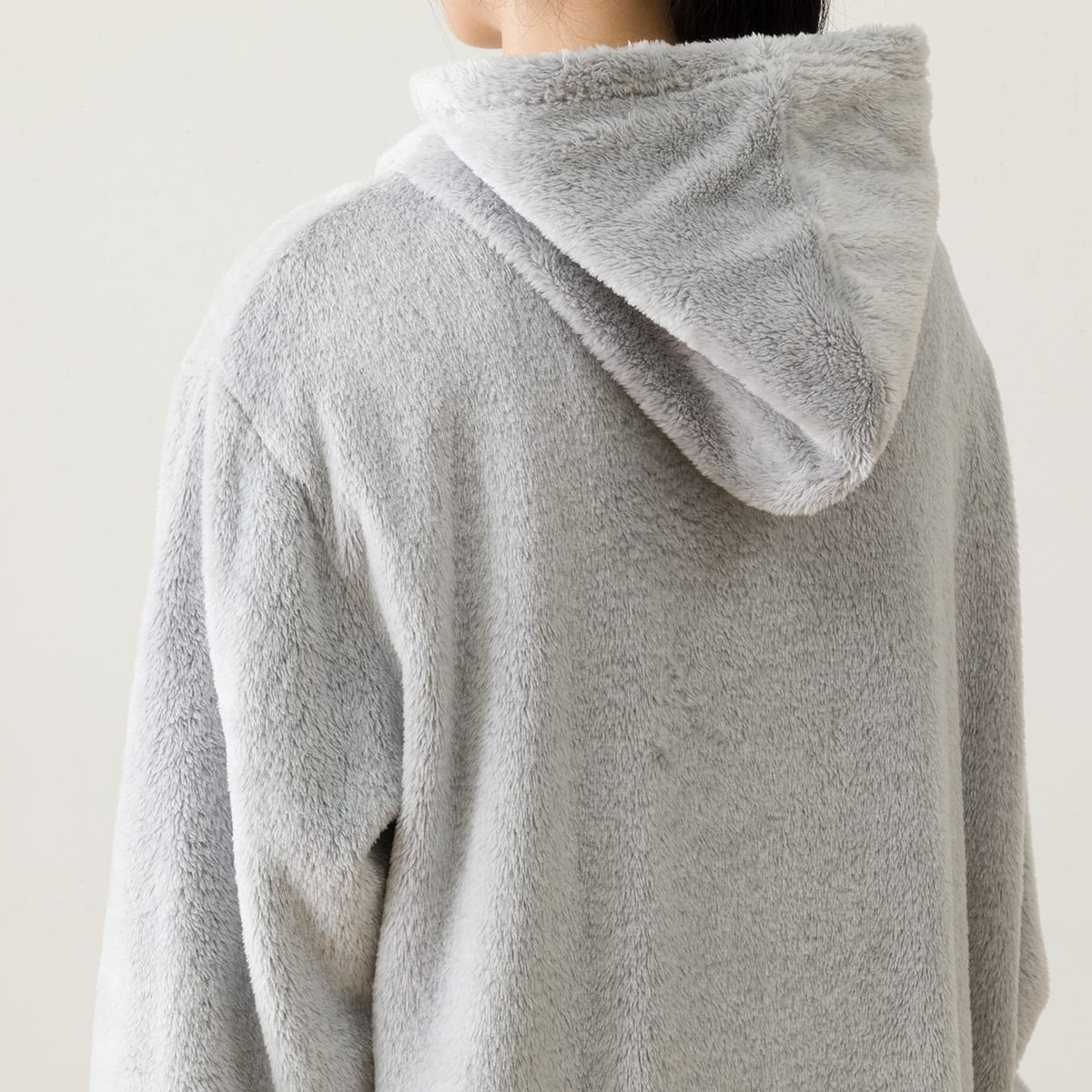 【美品】Munsingwear フード付きセーター 3L グレー/ホワイト すっぽり収納 着る毛布(NウォームSPフード付きロングDGYMKR) | ニトリ