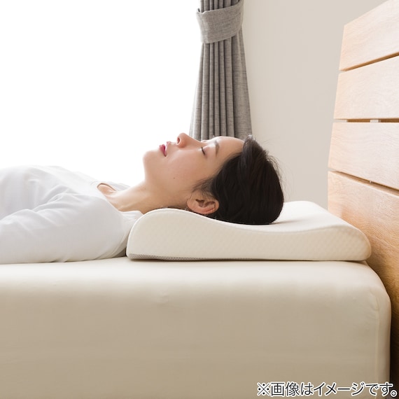 頭と首にフィットする波型低反発まくら(P2533) 4枚目画像