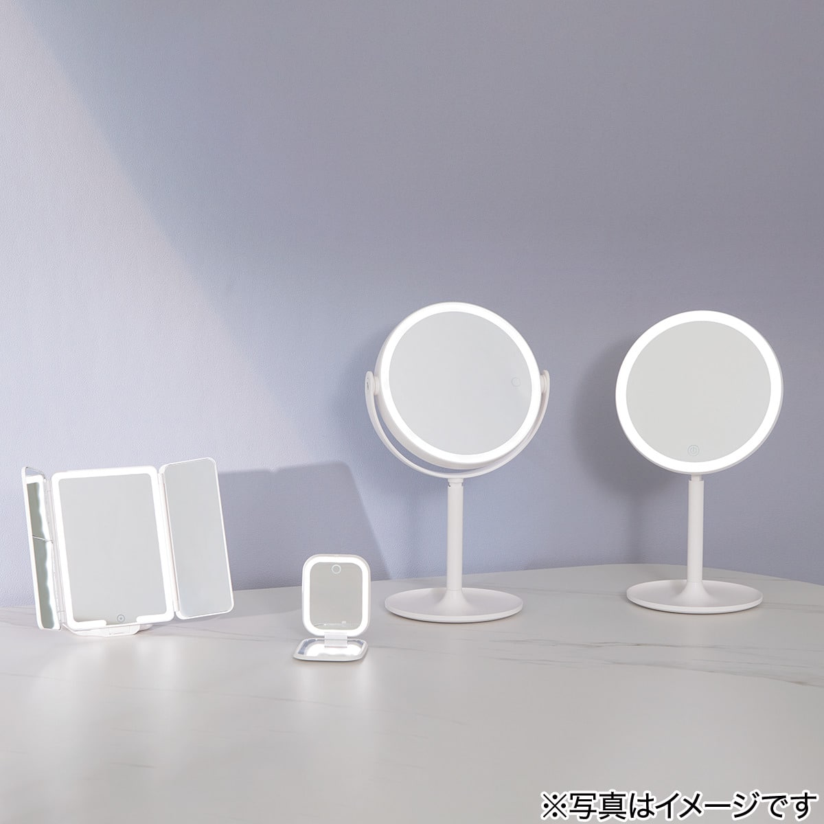 【タックのコン】LEDタッチセンサー付きミラー ホワイト50x70 ニトリ（NITORI） LEDライト付き コンパクトミラー(ホワイト) : ニトリ