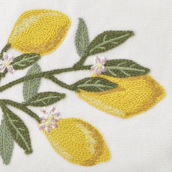 ポーチ(レモン刺繍) 11枚目画像