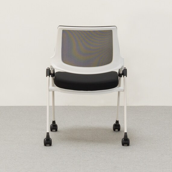 ミーティングチェア(X-16W2 WH/BK) 7枚目画像