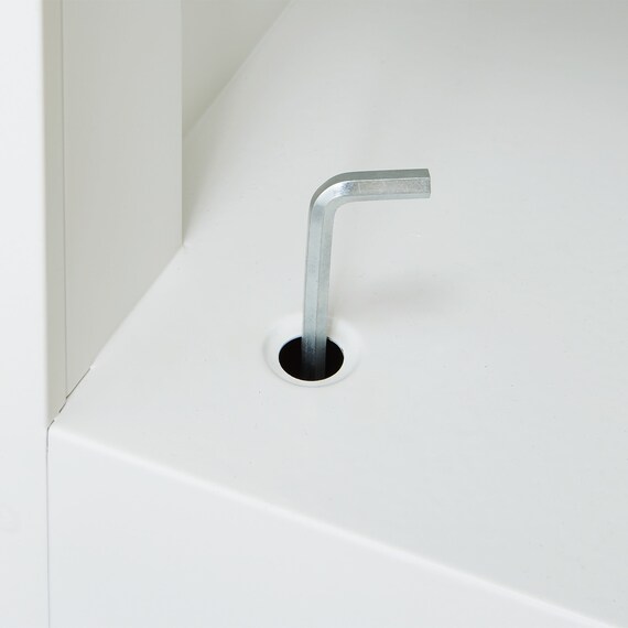 4人用スチールロッカー(TSYG-04 ORM アウトセットタイプ 木目柄OAK) 13枚目画像