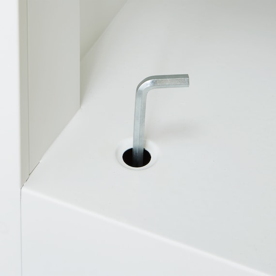 4人用スチールロッカー(TSYG-04 ORM アウトセットタイプ 木目柄OAK) 13枚目画像