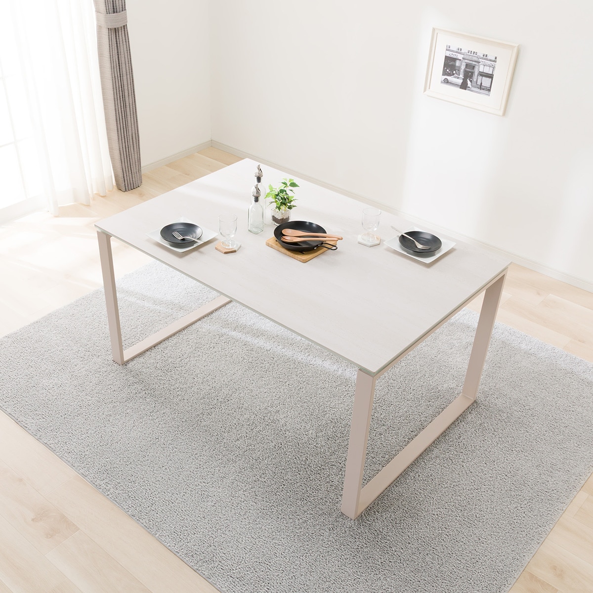 【美品】ニトリ　ホワイトダイニングテーブル セラミック セラミックダイニングテーブル(セーラル135/90 トラバーチン柄ホワイト