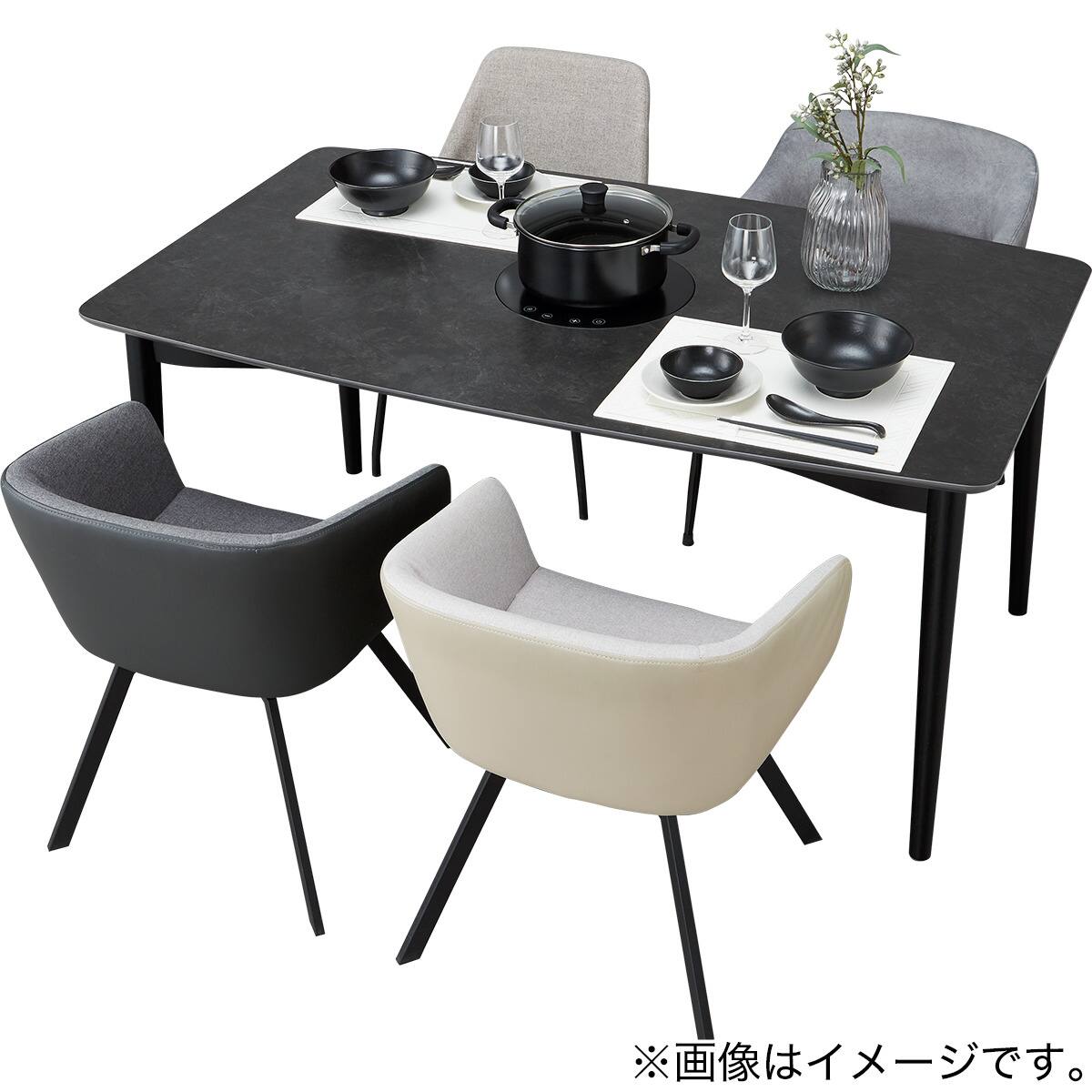 ヒーター付きダイニングテーブル ヤマダ、足元が暖かいヒーター付きダイニングテーブル。電源タップ付き