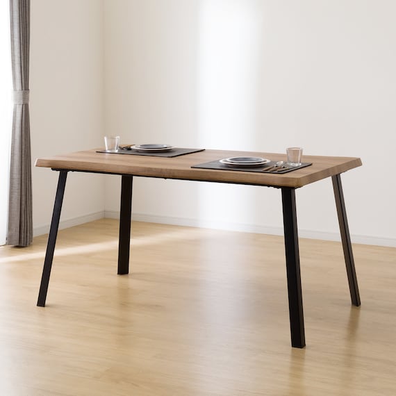 なぐり加工ダイニングテーブル (幅140cm OT01) 1枚目画像