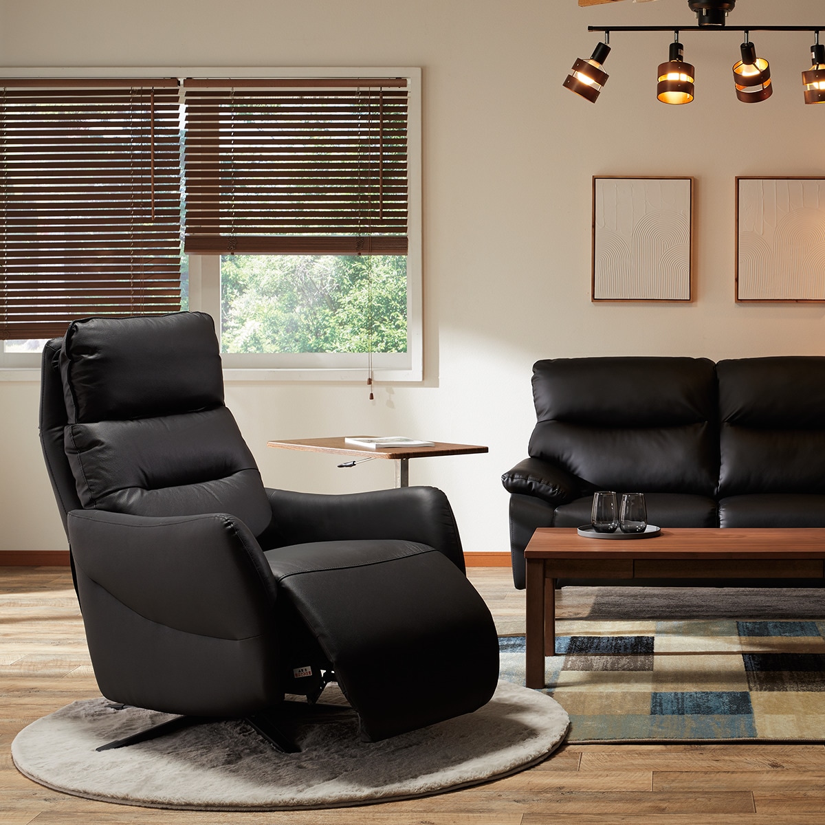 ニトリ パーソナルチェア プリモBB リクライニング RED オットマン セット ニトリ パーソナルチェア プリモBB リクライニング RED