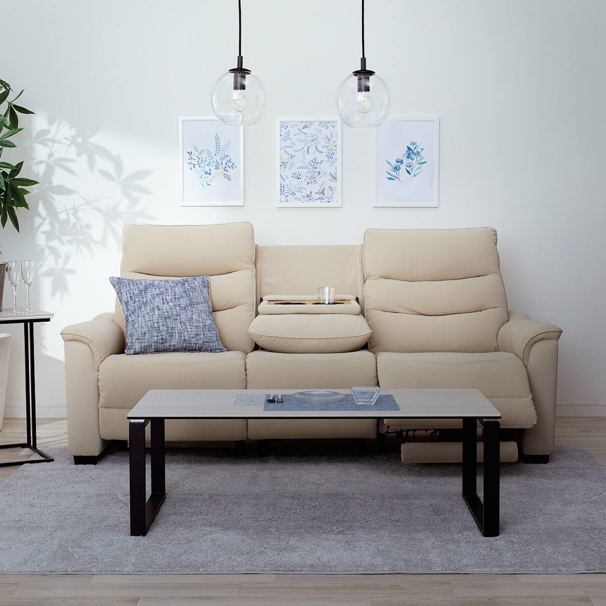 傷・汚れに強い 3人掛け電動リクライニングソファ テーブル付き 合皮