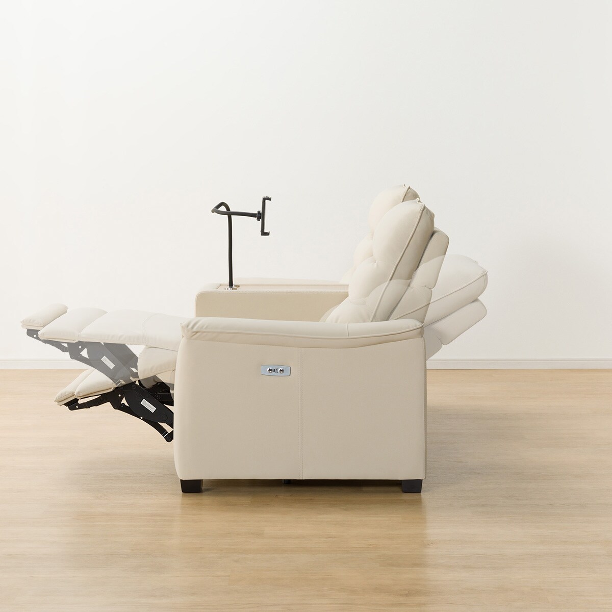 3人掛けテーブル付き電動リクライニングソファ(Nビリーバ3 革 MO)通販 | ニトリネット【公式】 家具・インテリア通販