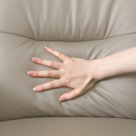 電動パーソナルチェア 本革(一部合成皮革)タイプ (LS03 NW LMO) 7枚目画像