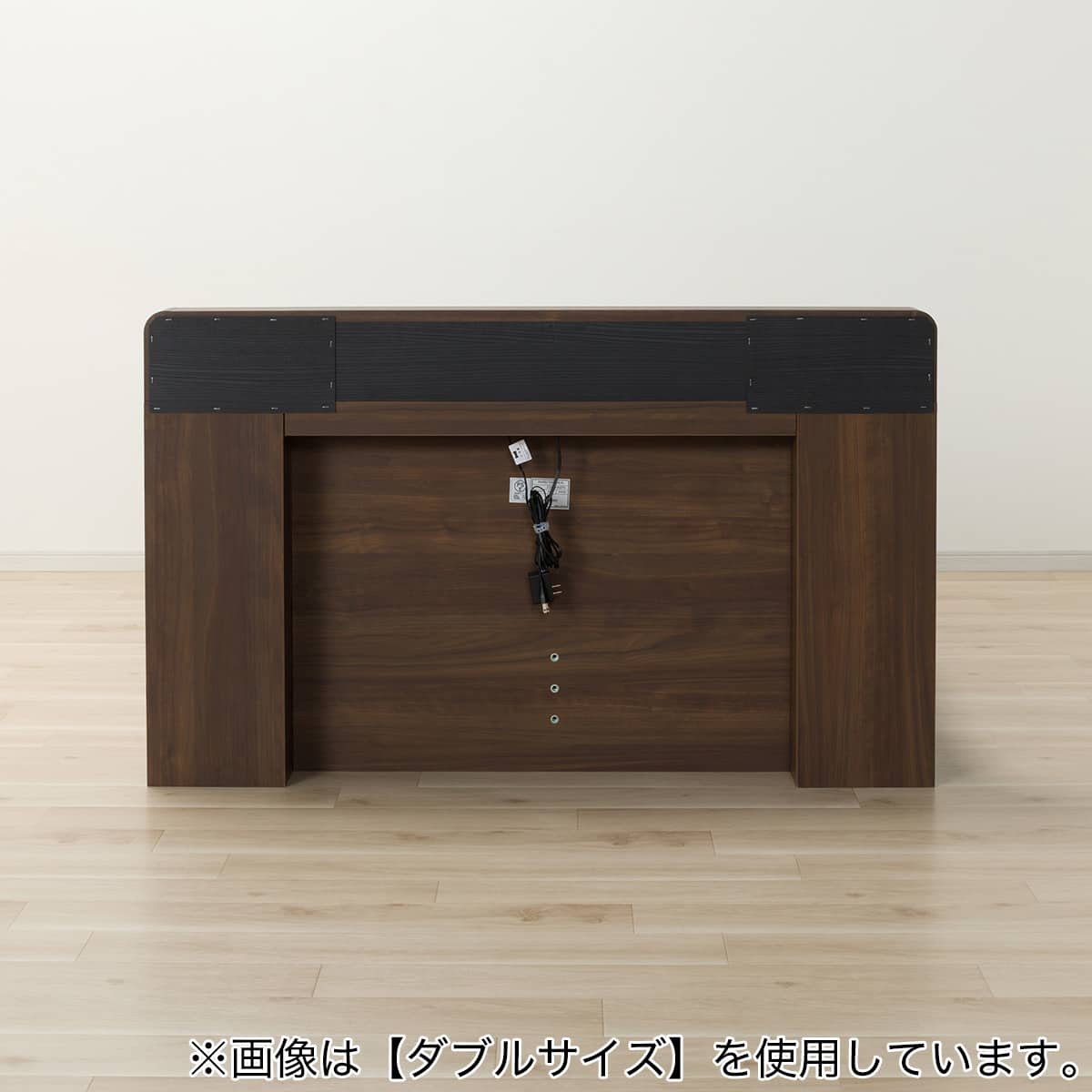 NITORI ニトリクイーンベッドフレーム 収納付き 収納付きベッドフレーム クイーン 仕切り棚・サイド収納・ライト付き