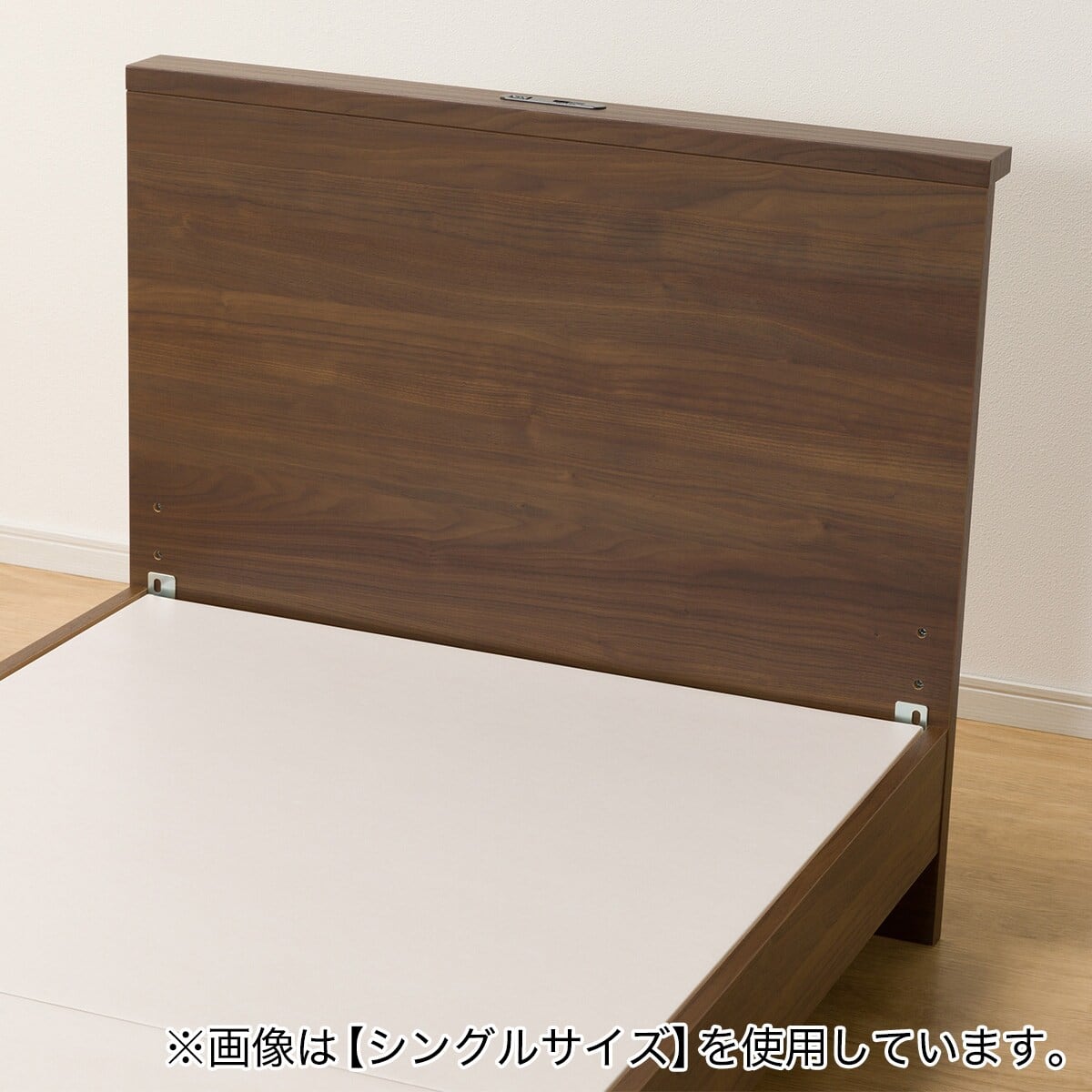 ベッドフレーム クイーン 棚付きタイプ (NS-002 LEG/LOW 床板 MBR2
