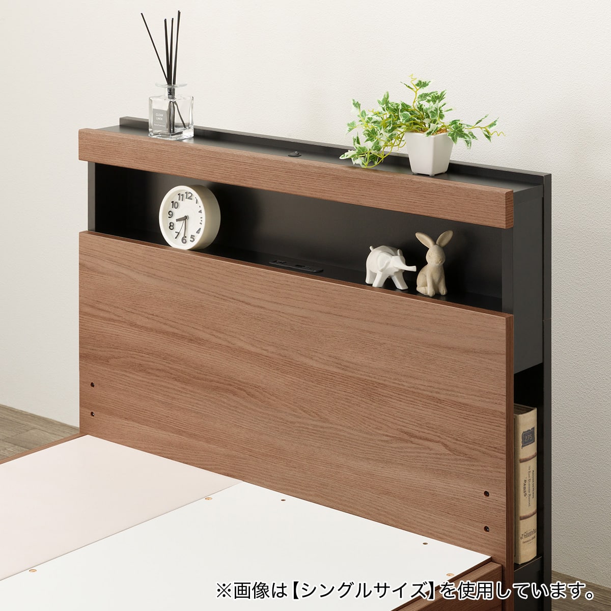 収納付きベッドフレーム セミダブル 棚・サイド収納・ライト付きタイプ