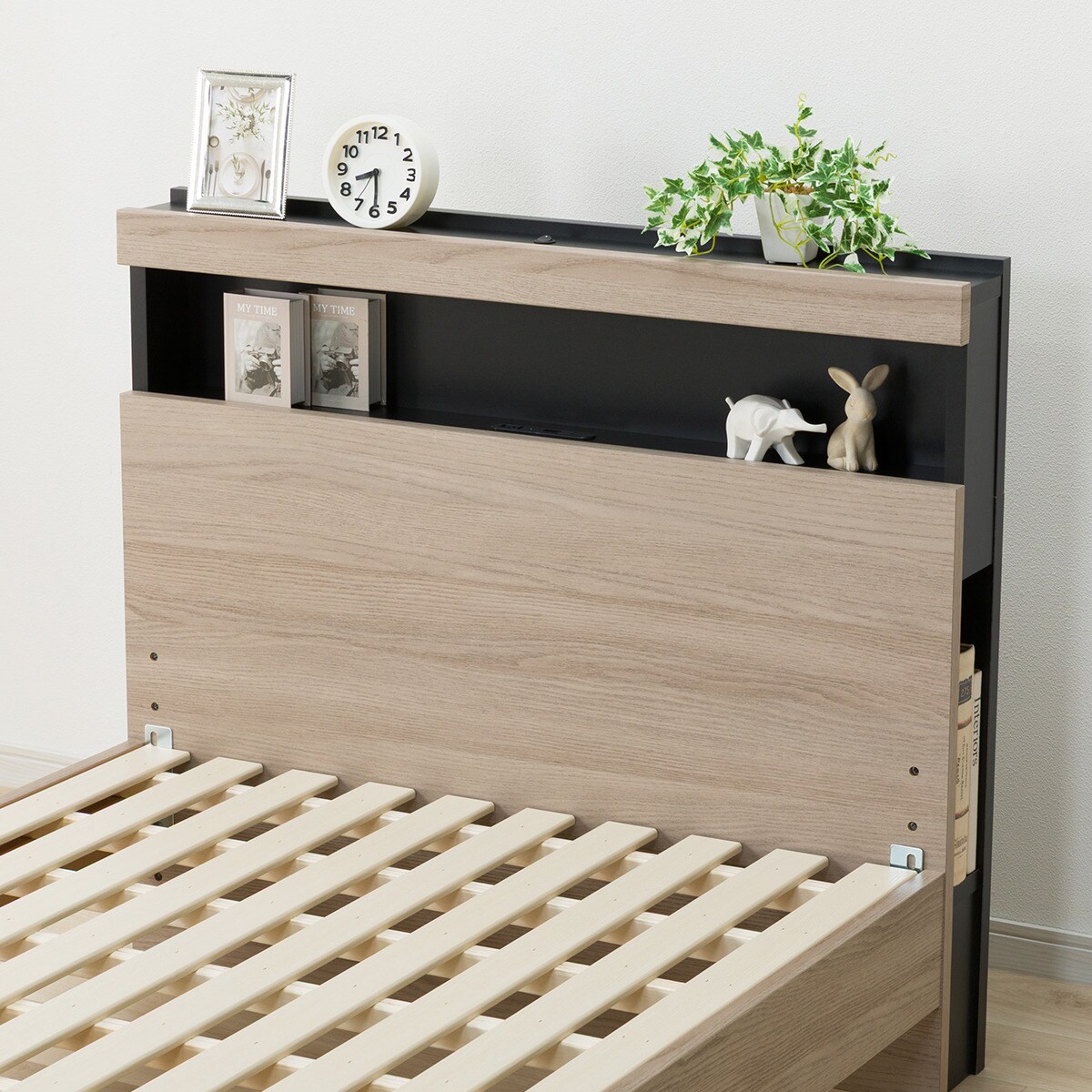 【新品 送料無料】コンセント付き すのこベッド　全３色　シングル　ベッドフレーム 組立込】シングルベッド フレーム すのこ コンセント付き