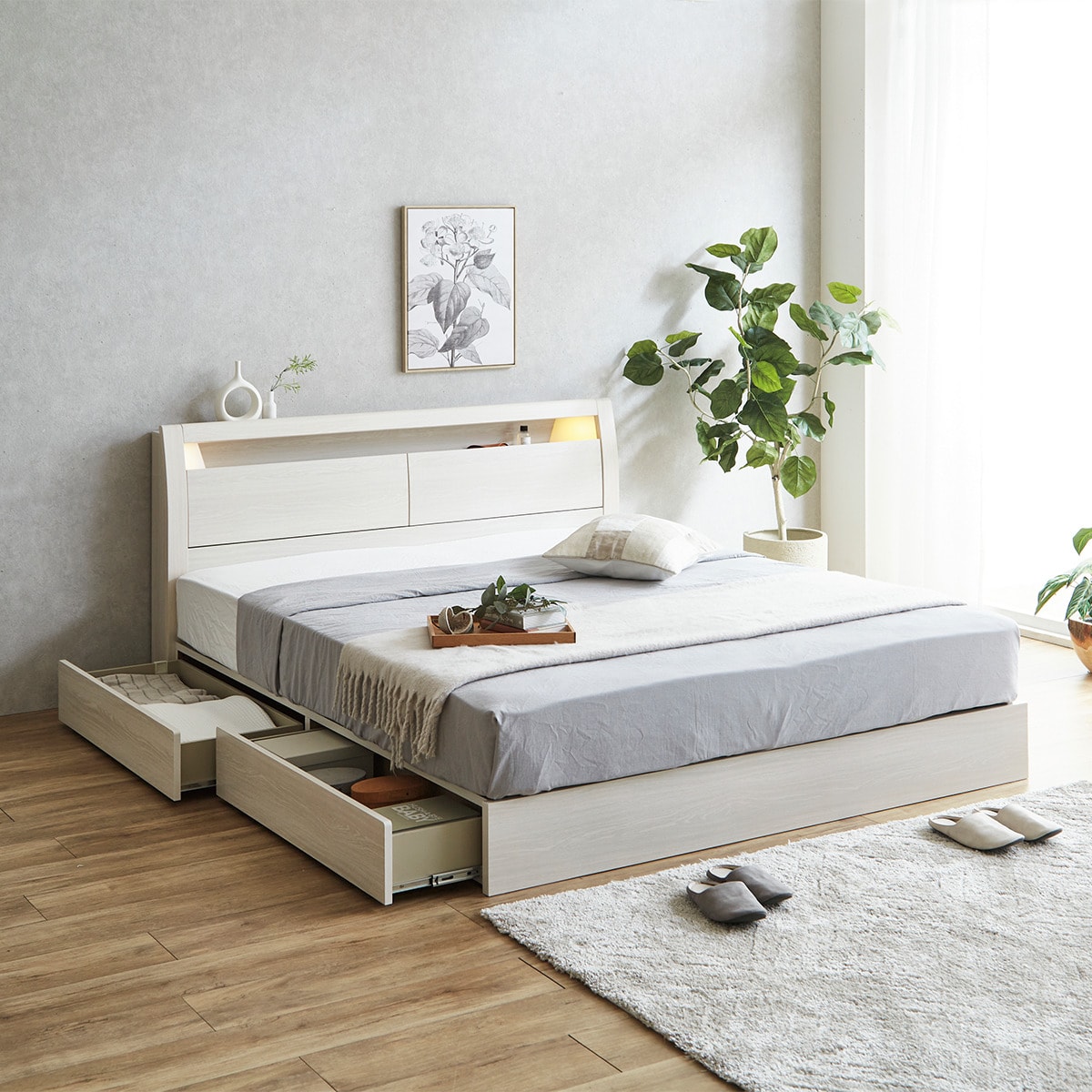 ニトリ　クイーンサイズ　ベッドフレーム　照明・コンセント・収納付き 棚・コンセント・照明付きクイーンベッドフレーム(KB WW 引出付き