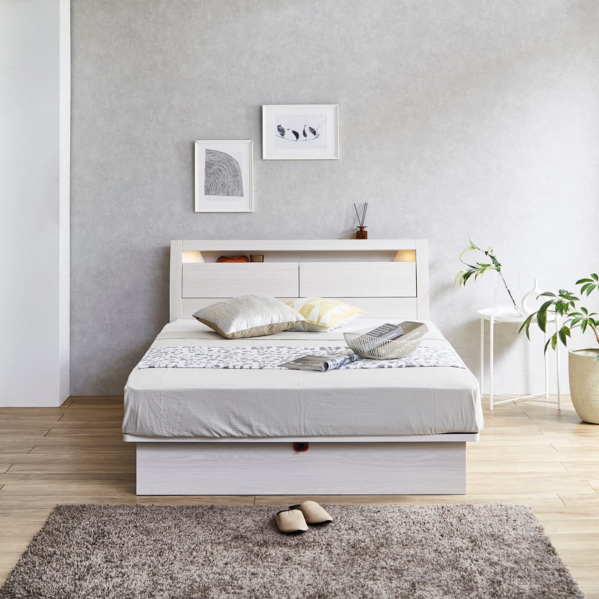 ダブルベッドフレーム(OP IB キャビネット 宮・照明付き たて開き 浅型