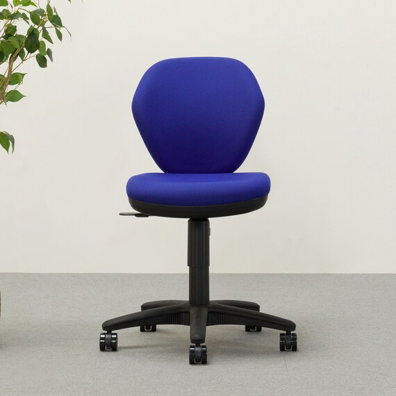 オフィスチェア(セルト BK/BL) 3枚目画像