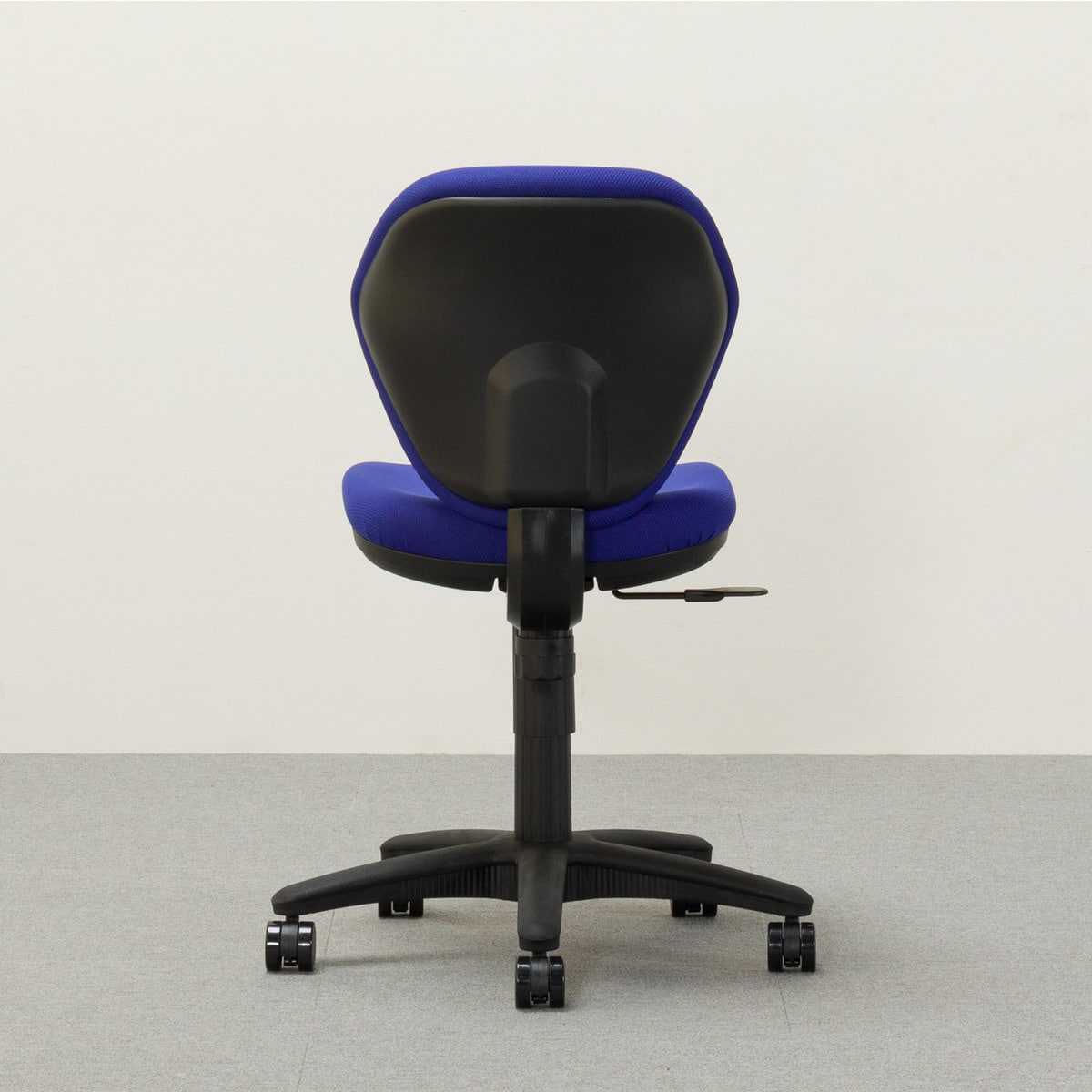 オフィスチェア　BK/BL/GR/RD オフィスチェア(セルト BK/BL) | ニトリネット【公式】 家具